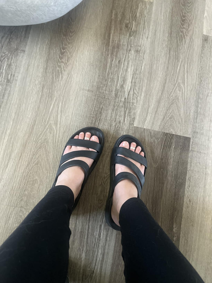 Customer photo of black MARISOLE strappy sandals with jeans